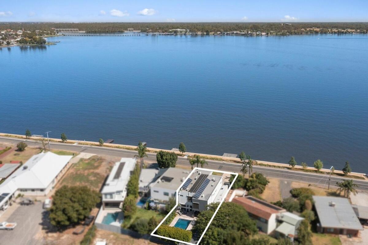 Villa Lakehouse With Jetty & Pool Yarrawonga Exterior foto